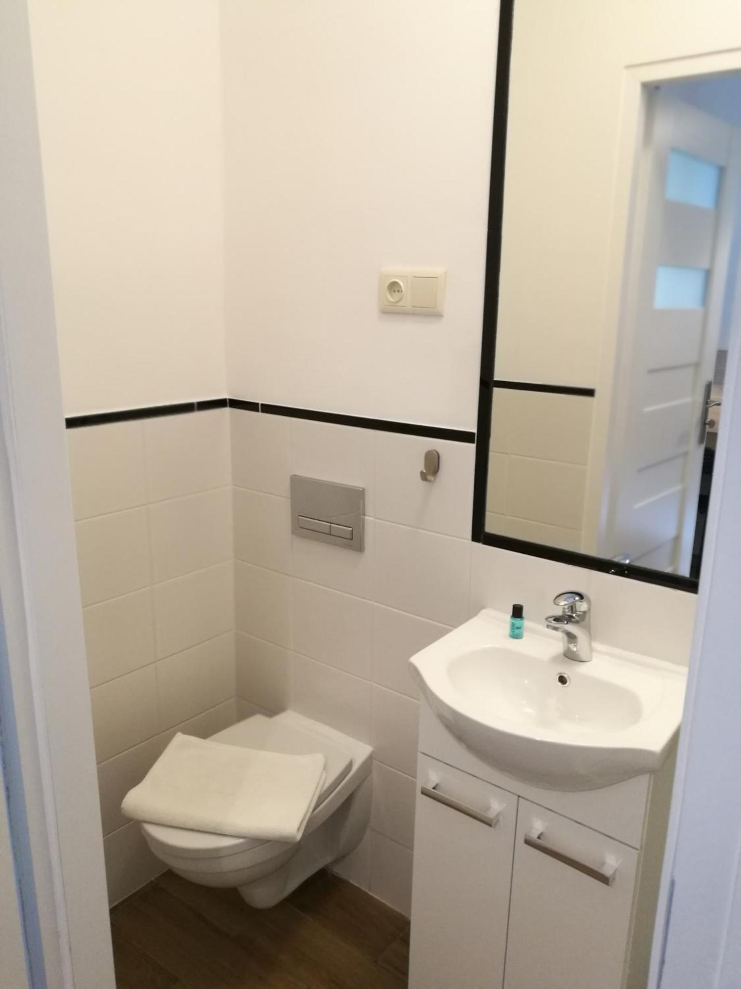 Mickiewicza Hostel Κατοβίτσε Εξωτερικό φωτογραφία